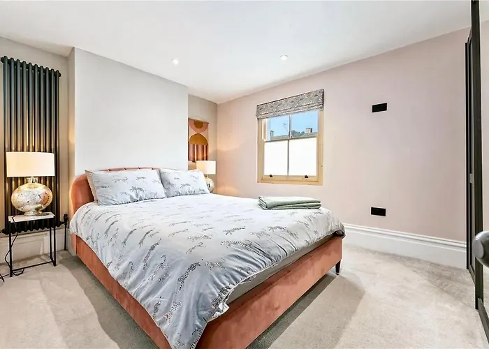 Stylish, Central, North Laine, Newly Decorated