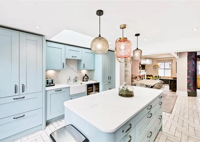 Stylish, Central, North Laine, Newly Decorated